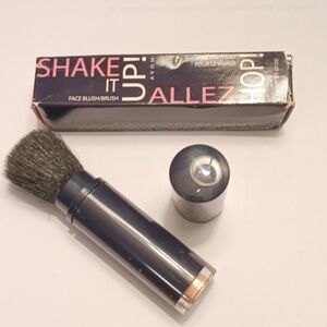2003 Avon Shake It Up Face Blush/Brush